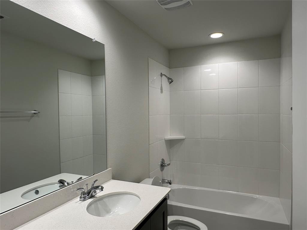 2009 Sesaro Drive Property Photo 18