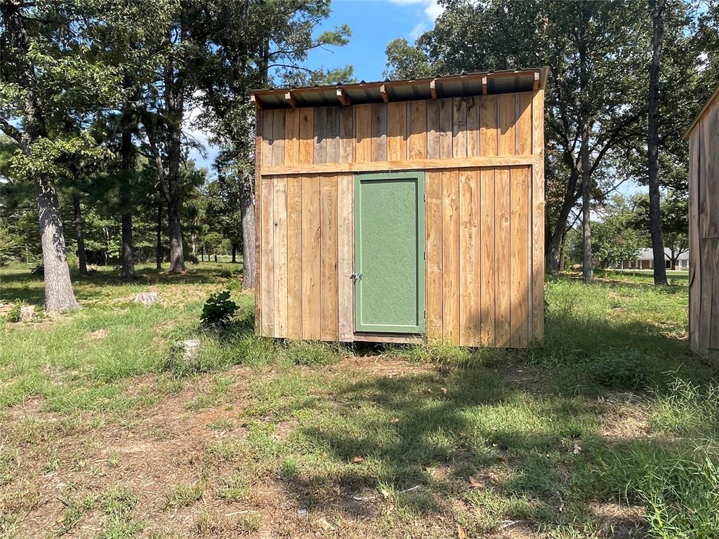 180 N Fm 911 Property Photo 17