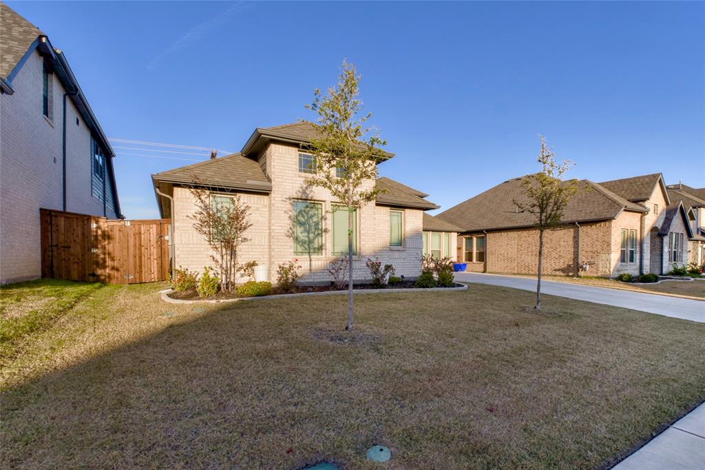 1927 Frediano Lane Property Photo 24