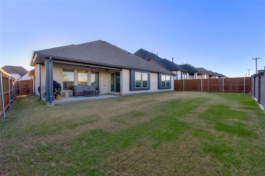 1927 Frediano Lane Property Photo 26