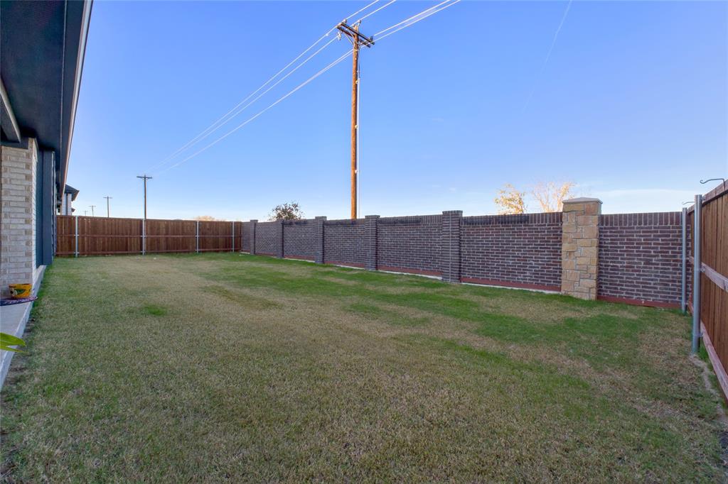 1927 Frediano Lane Property Photo 30