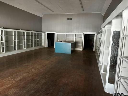 132 E 5th Street Property Photo 2
