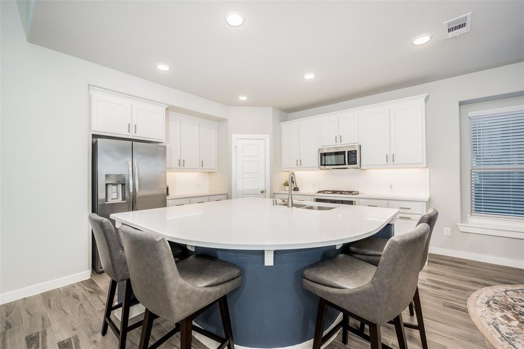 712 8th Street Property Photo 13