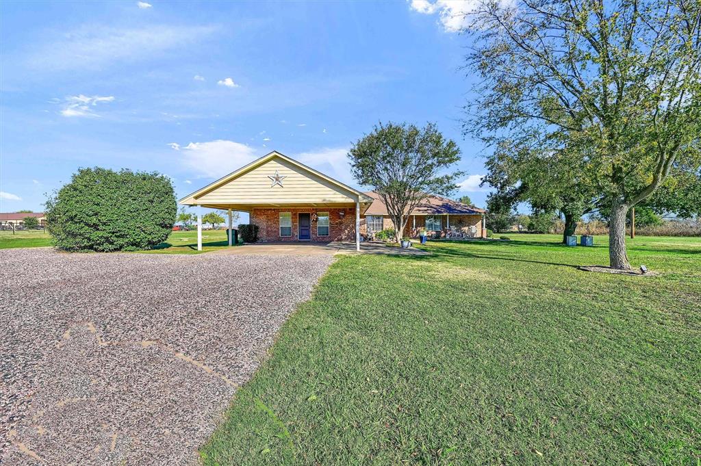 239 W Line Road Property Photo 1