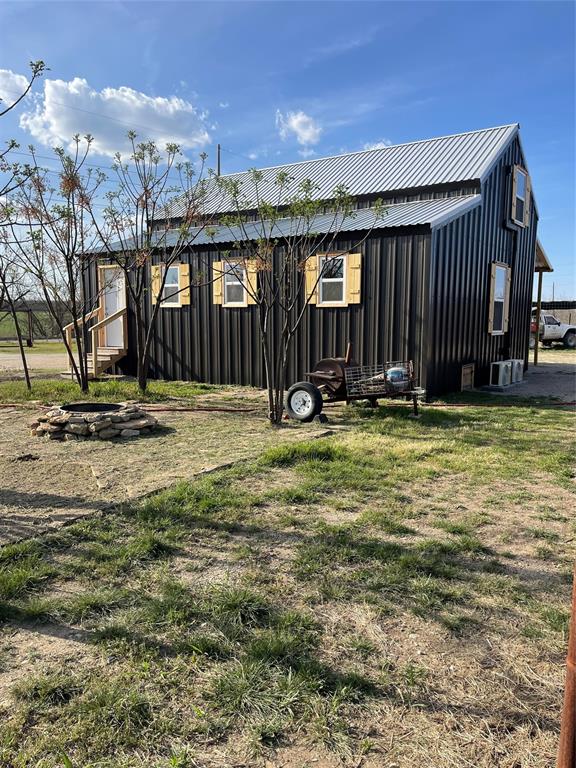 701 County Road 114 Property Photo 2