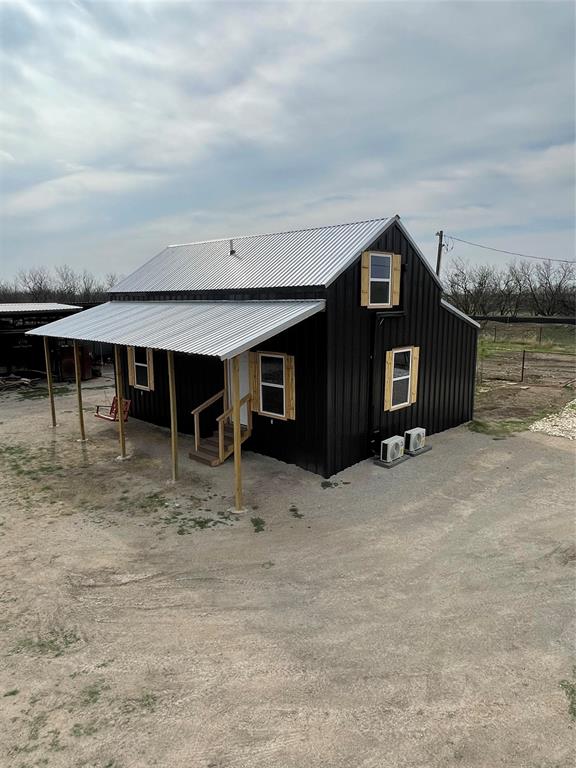 701 County Road 114 Property Photo 4