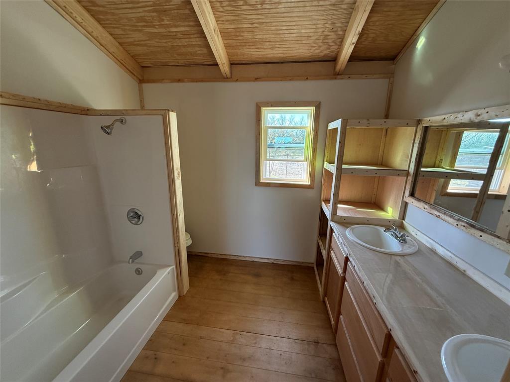 701 County Road 114 Property Photo 34