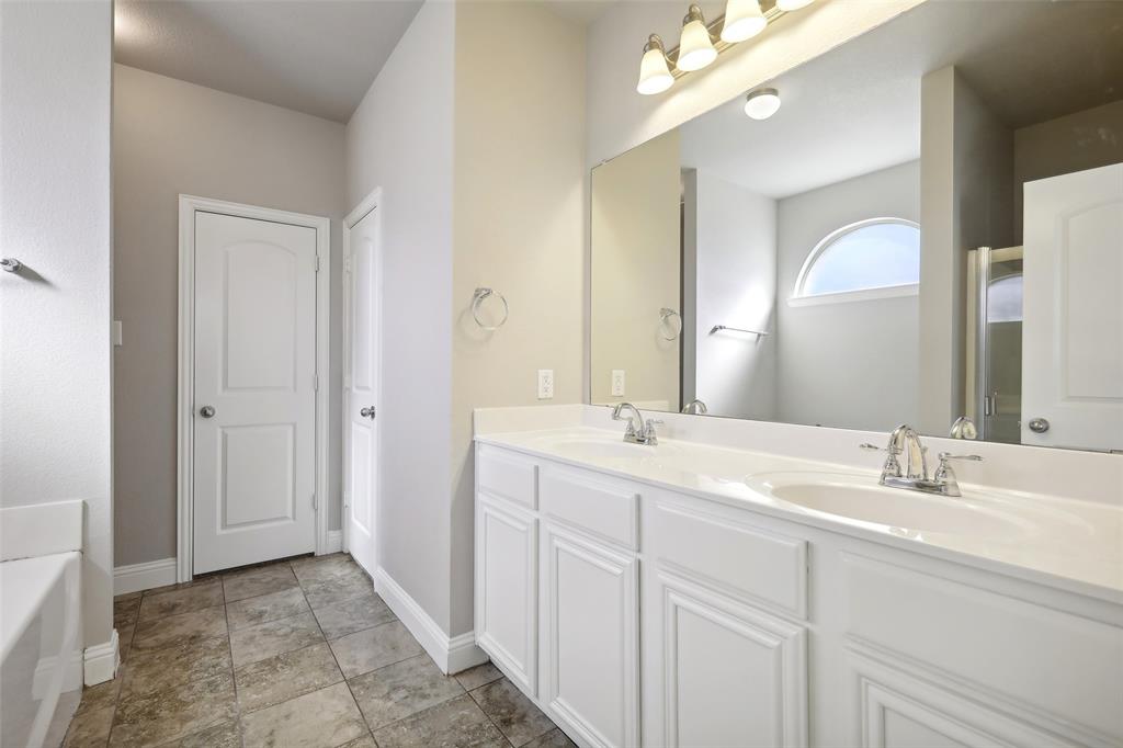 7353 Waterwell Trail Property Photo 7