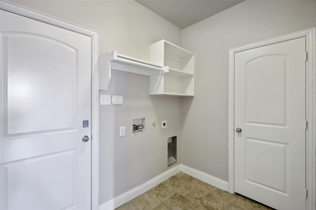 7353 Waterwell Trail Property Photo 31