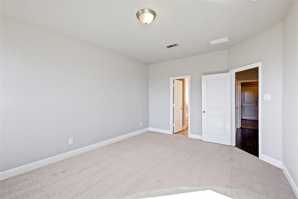 7353 Waterwell Trail Property Photo 32