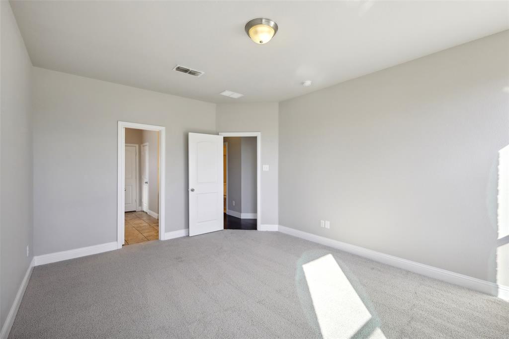 7353 Waterwell Trail Property Photo 33