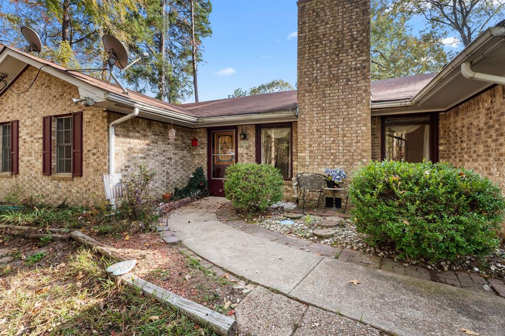 17051 Amy Lane Property Photo 4
