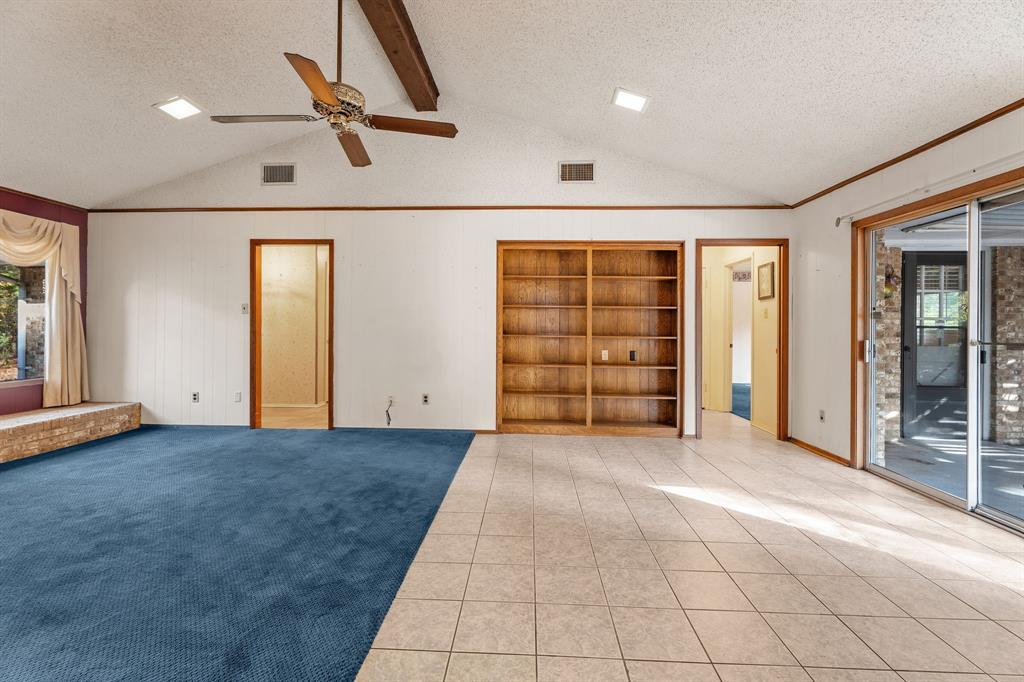 17051 Amy Lane Property Photo 6