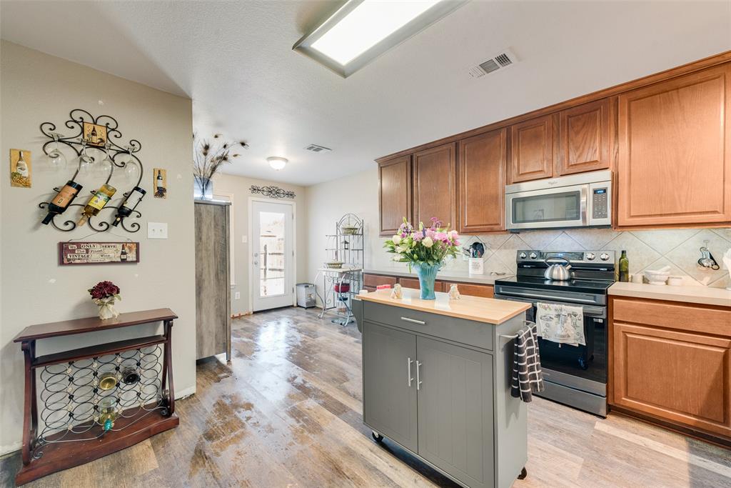 8933 Tucker Street Property Photo 18