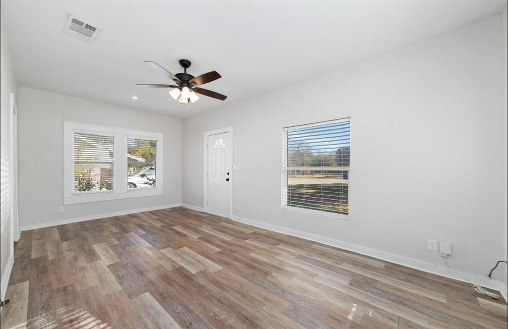 1809 Avenue C Property Photo 4
