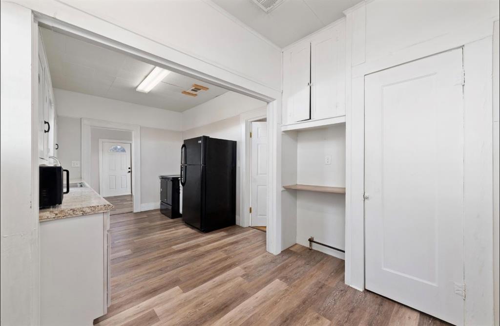 1809 Avenue C Property Photo 9
