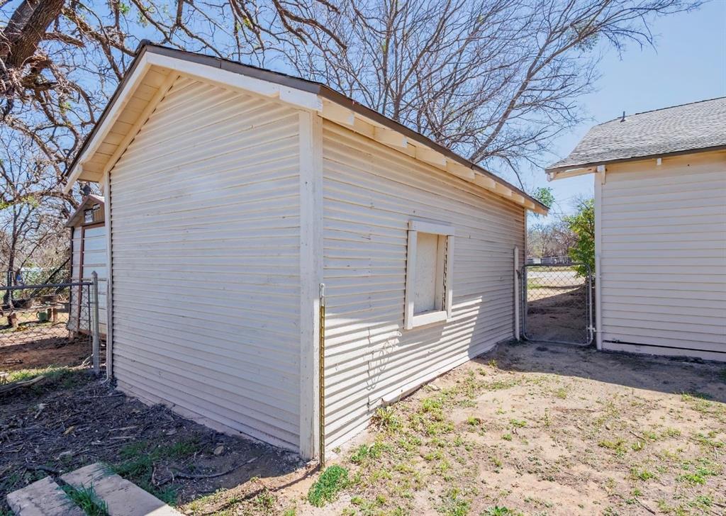 1809 Avenue C Property Photo 19
