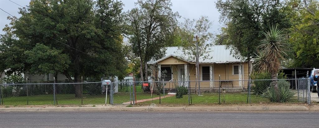 15 E 24th Street Property Photo
