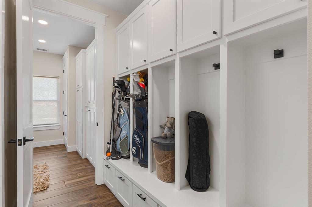 5211 Stone Lake Drive Property Photo 29