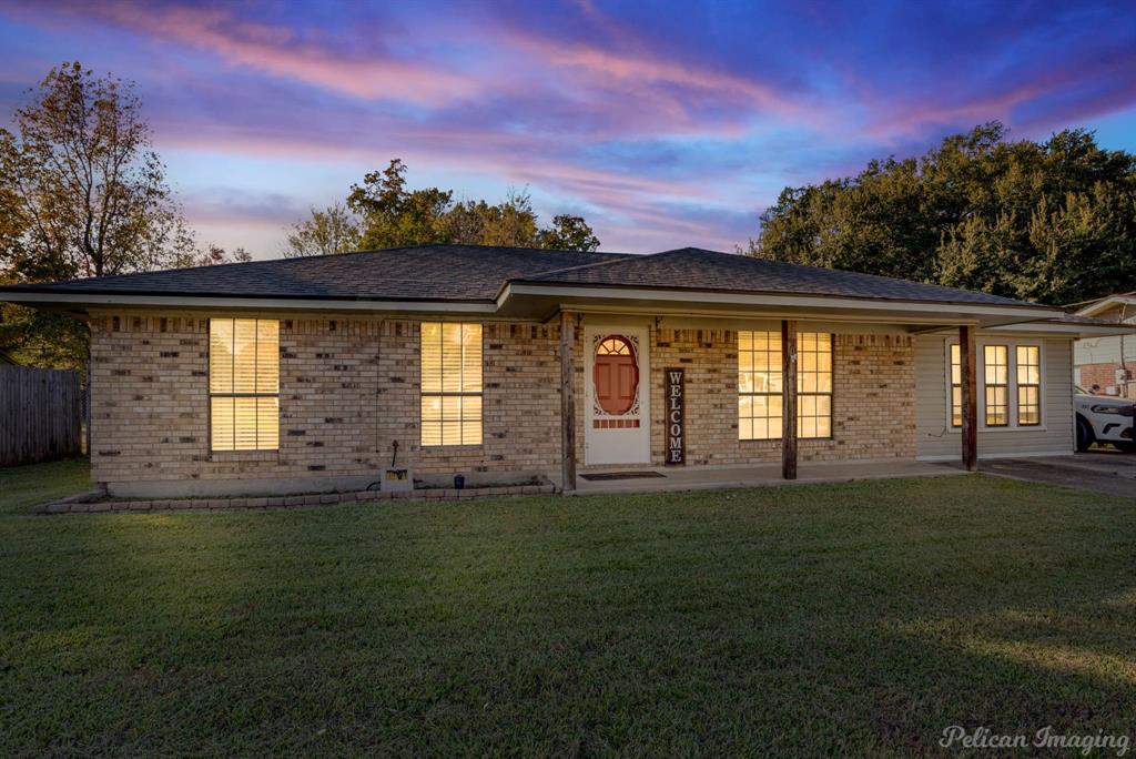 408 Lakeview Street Property Photo