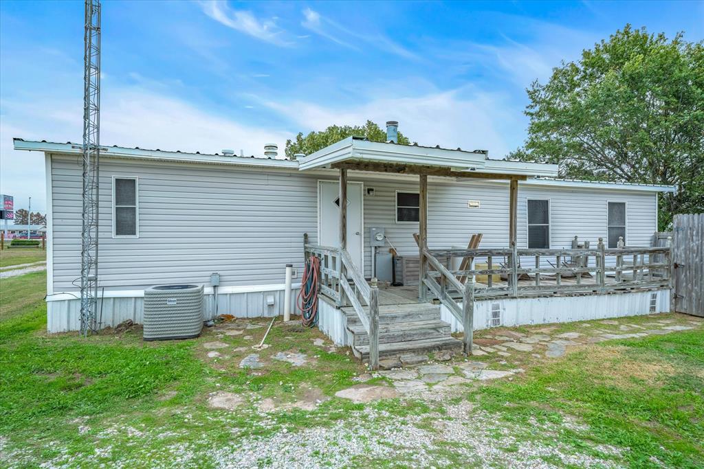 15693 State Highway 205 Property Photo 5