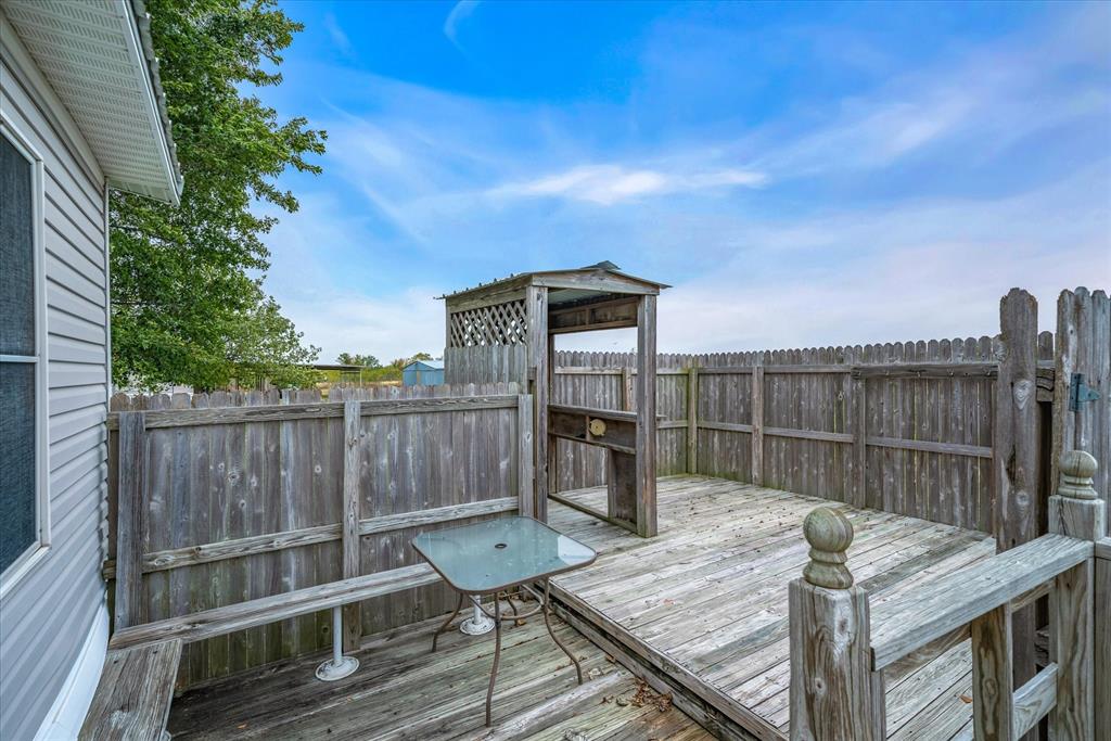 15693 State Highway 205 Property Photo 16