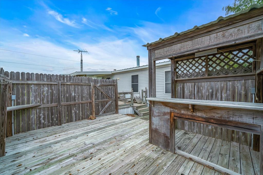 15693 State Highway 205 Property Photo 17