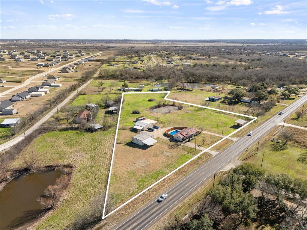 7837 N State Highway 34 Property Photo