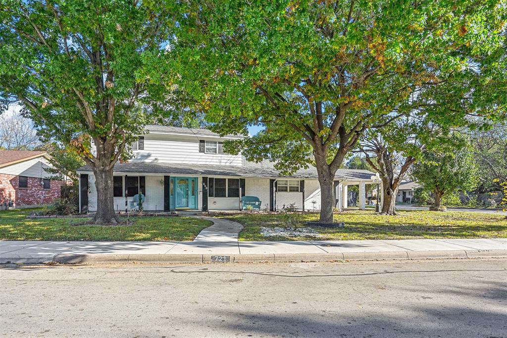 721 Thompson Drive Property Photo
