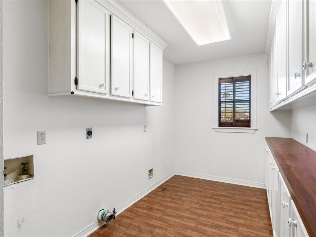 201 S Beech Street Property Photo 10