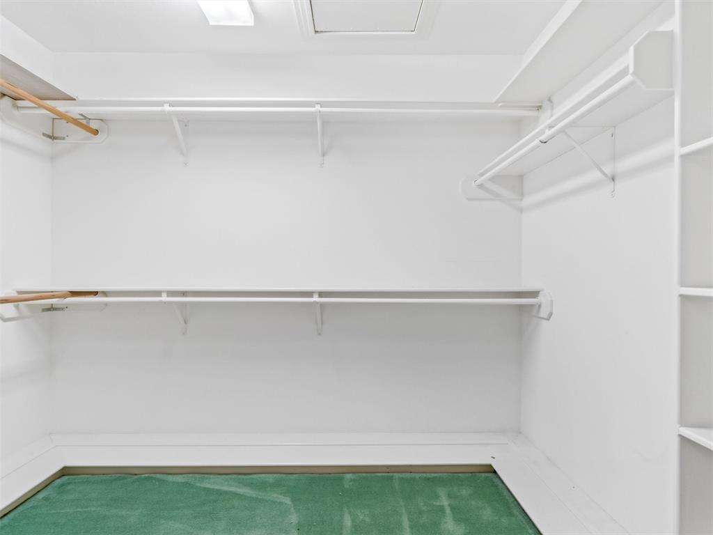 201 S Beech Street Property Photo 14