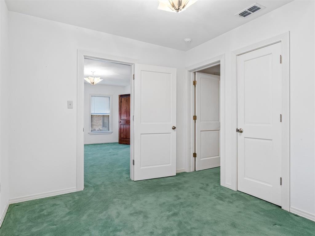 201 S Beech Street Property Photo 20
