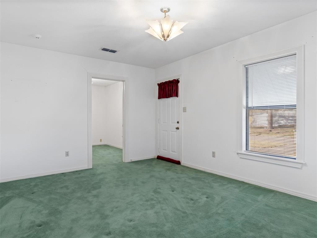 201 S Beech Street Property Photo 22