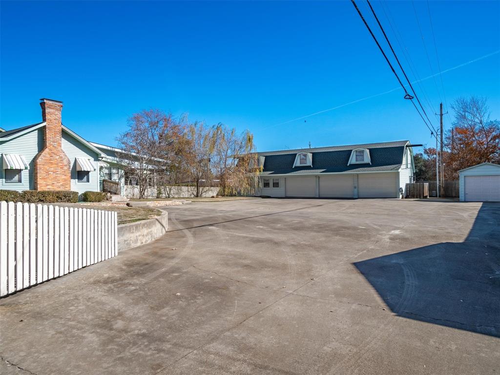 201 S Beech Street Property Photo 33