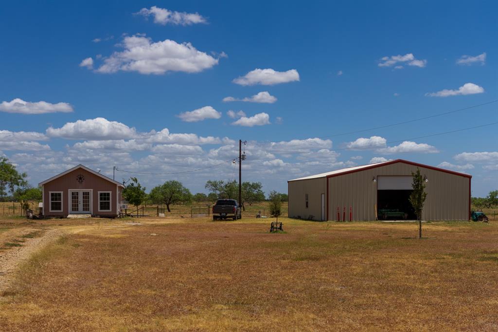 4890 Fm 1129 Property Photo