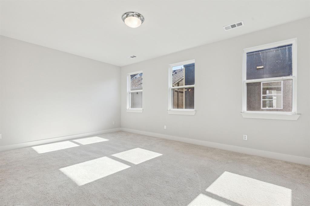 2543 Carolwood Lane Property Photo 10