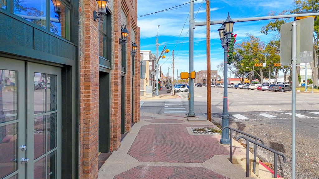 100 W Corsicana Street Property Photo 3