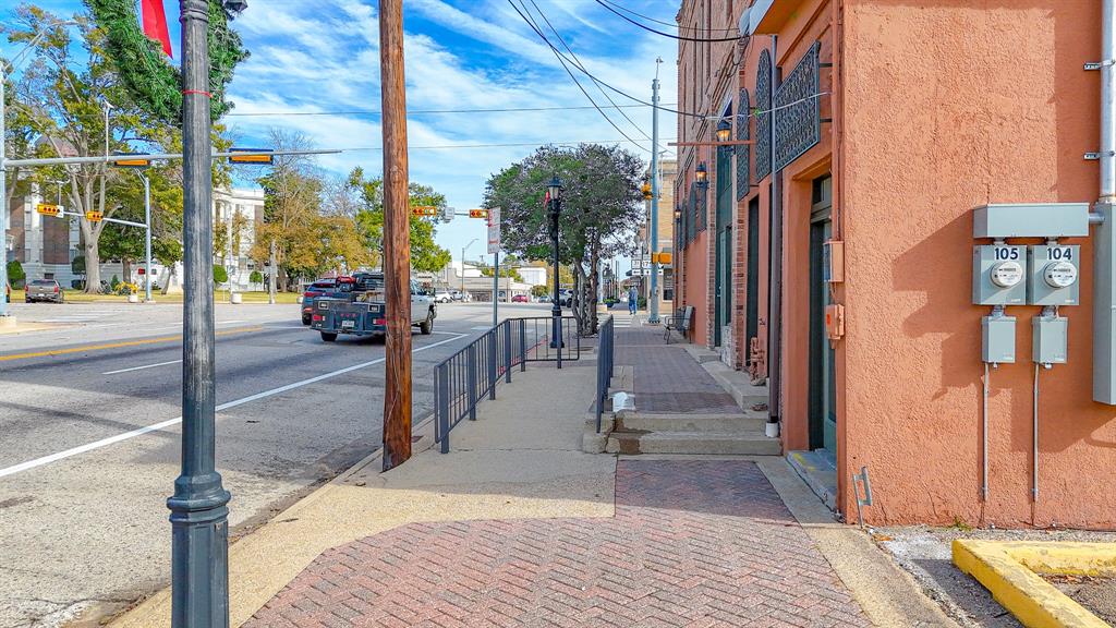 100 W Corsicana Street Property Photo 12