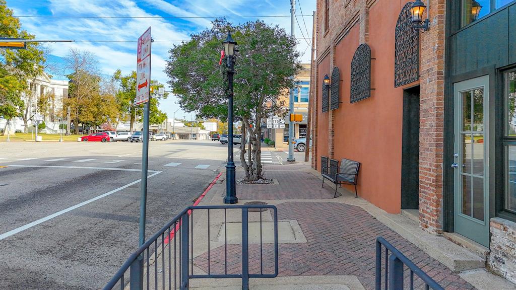 100 W Corsicana Street Property Photo 14