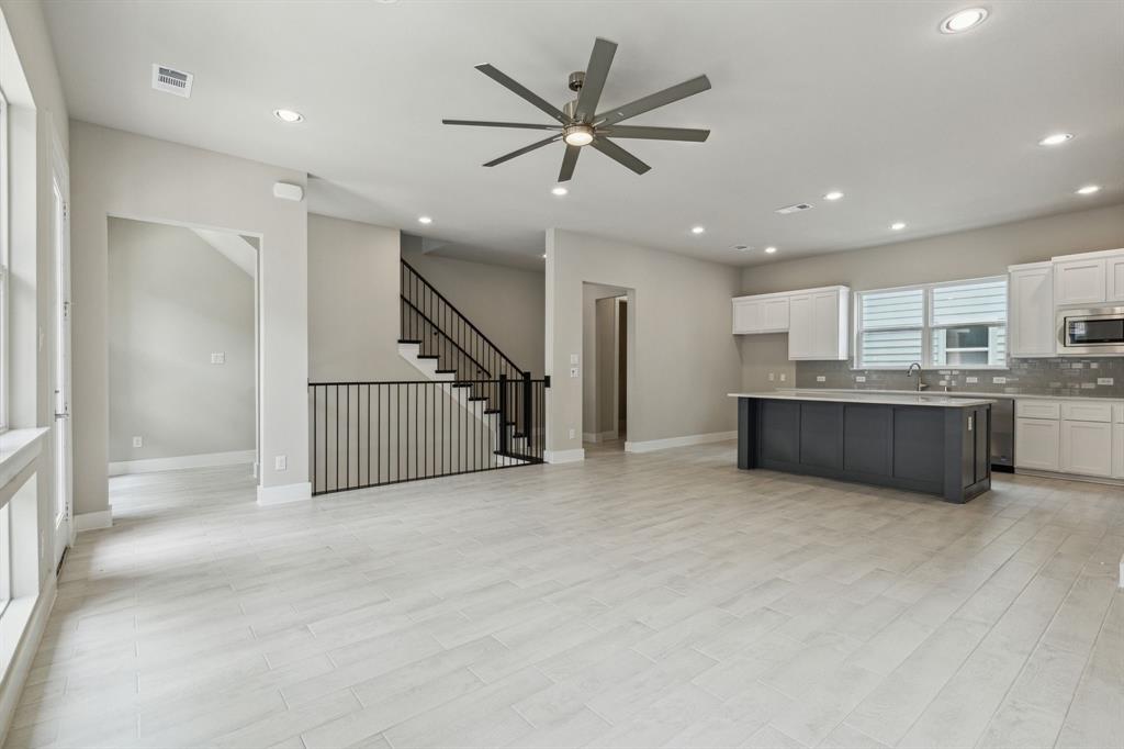 2544 Carolwood Lane Property Photo 10