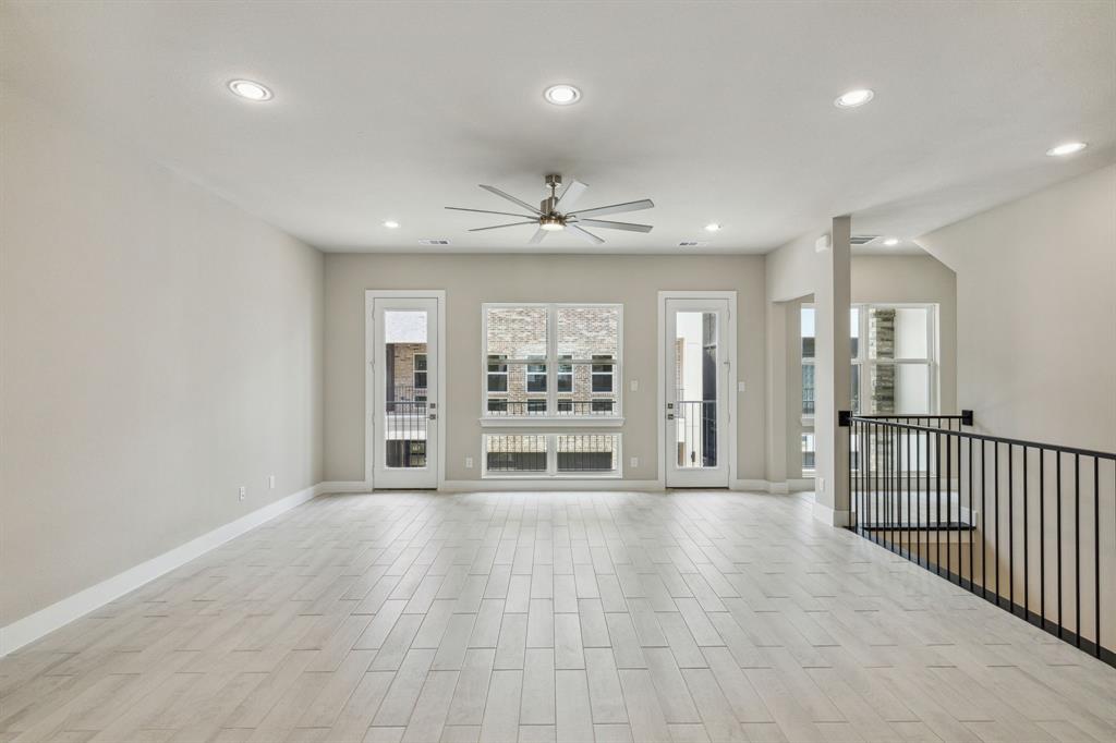 2544 Carolwood Lane Property Photo 13