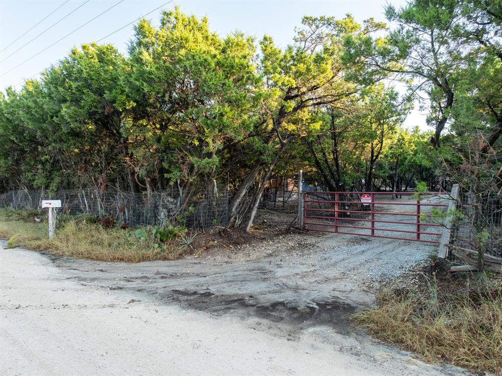 429 County Road 1191 Property Photo