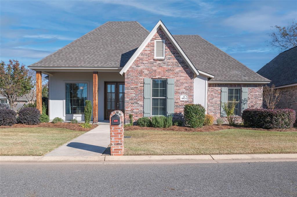 8821 Beau Chene Drive Property Photo 1
