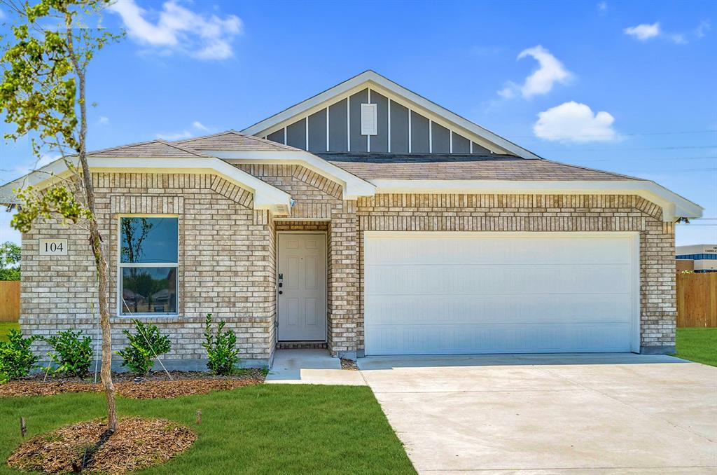 104 Goel Street Property Photo 1