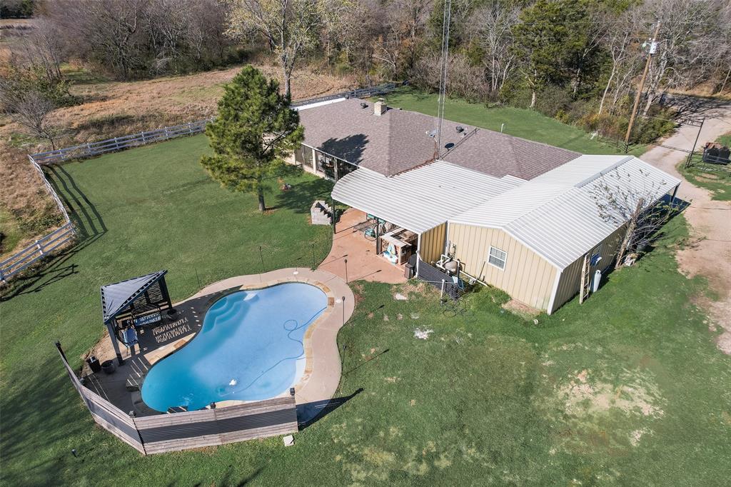 835 County Road 2730