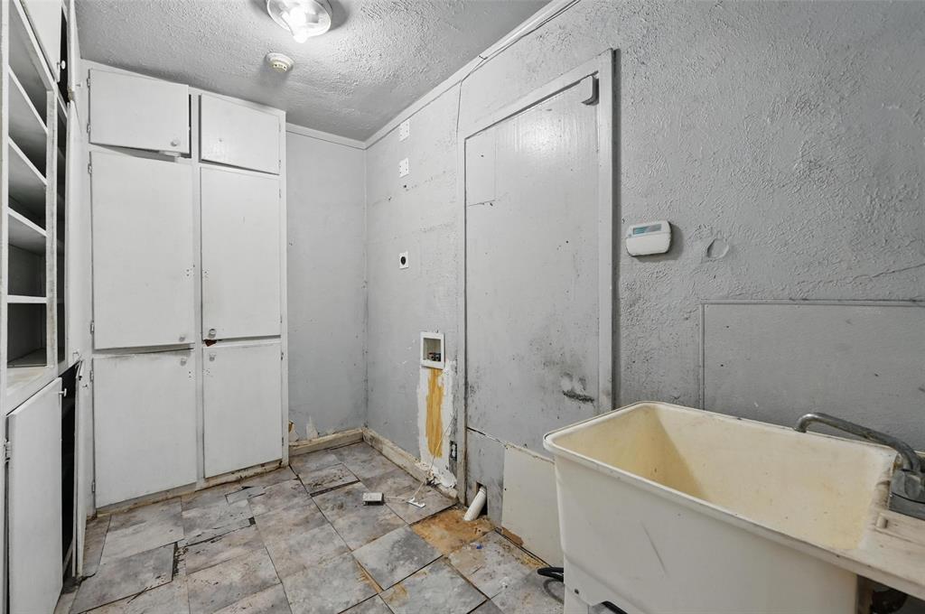 2813 E Rosedale Street Property Photo 21