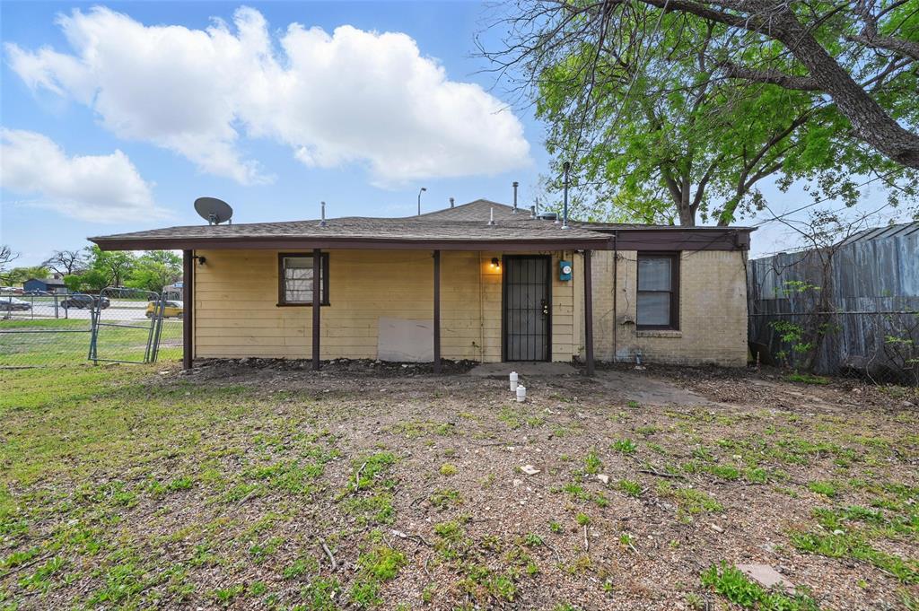 2813 E Rosedale Street Property Photo 23