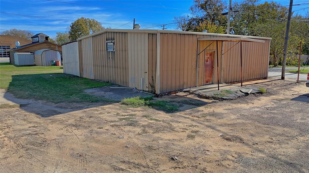 105 W Highway 82 Property Photo 7