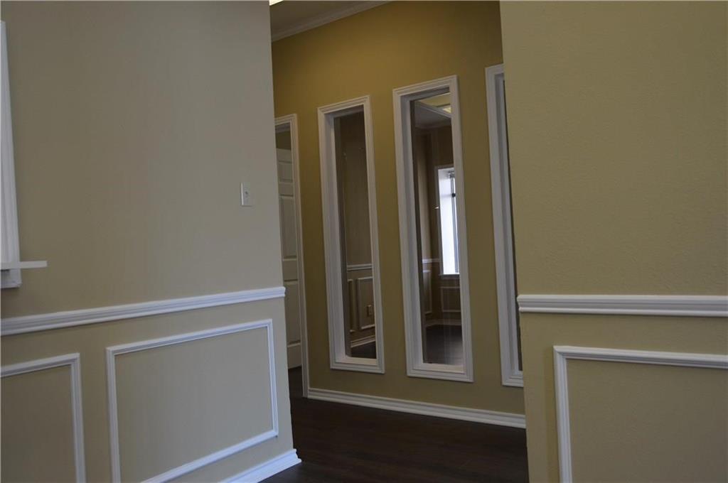 2704 Washington Street Property Photo 2