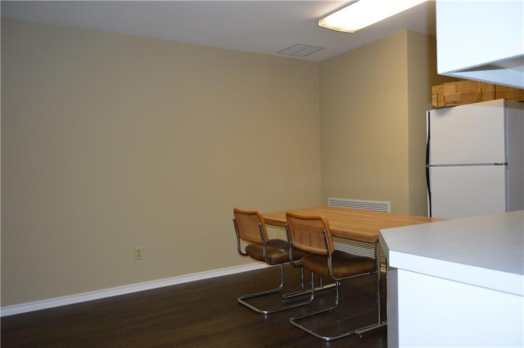 2704 Washington Street Property Photo 7